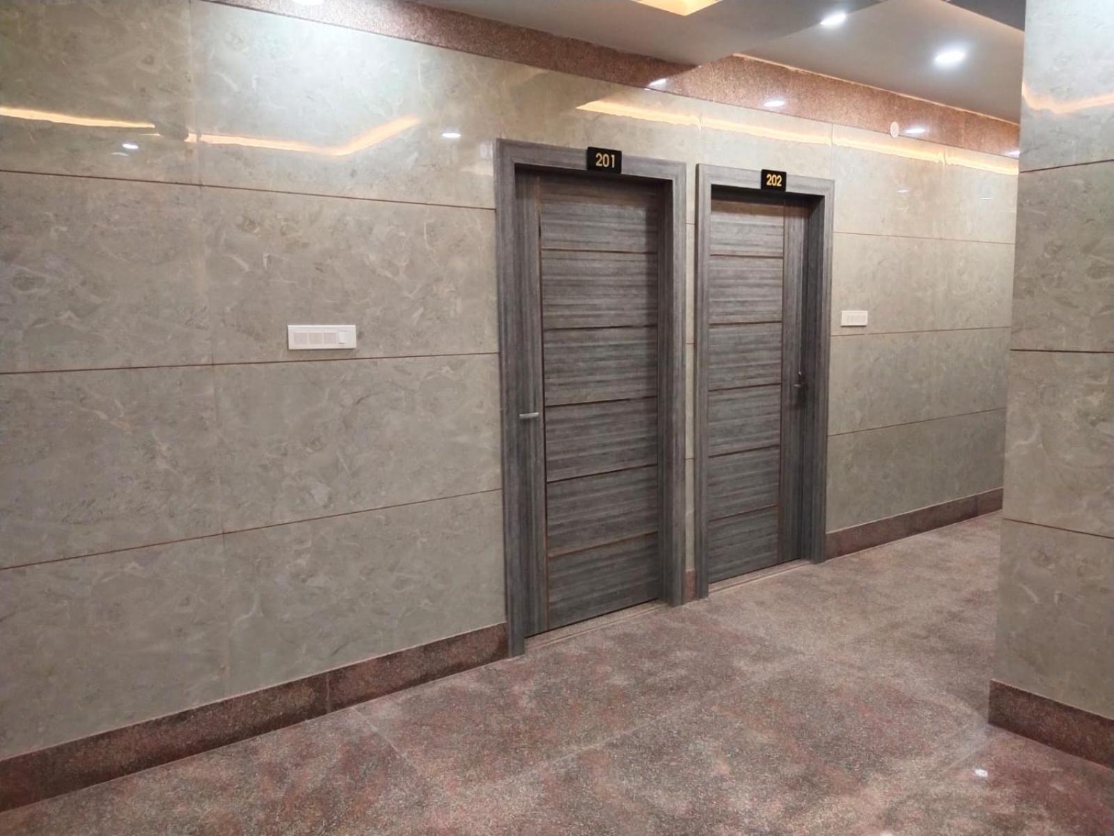 Hotel Utsav Palace Kanpur Zewnętrze zdjęcie